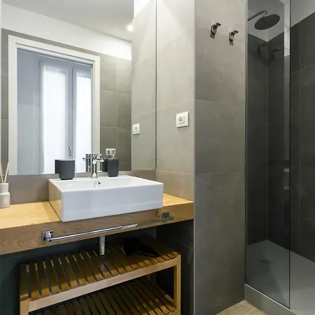 Milanofierapartments * Mediolan