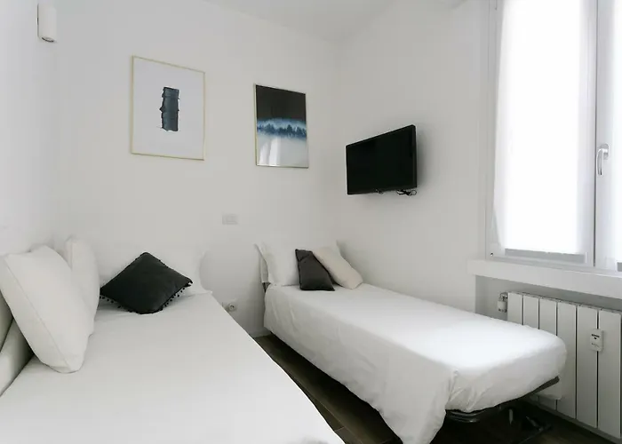 Milanofierapartments * Mediolan